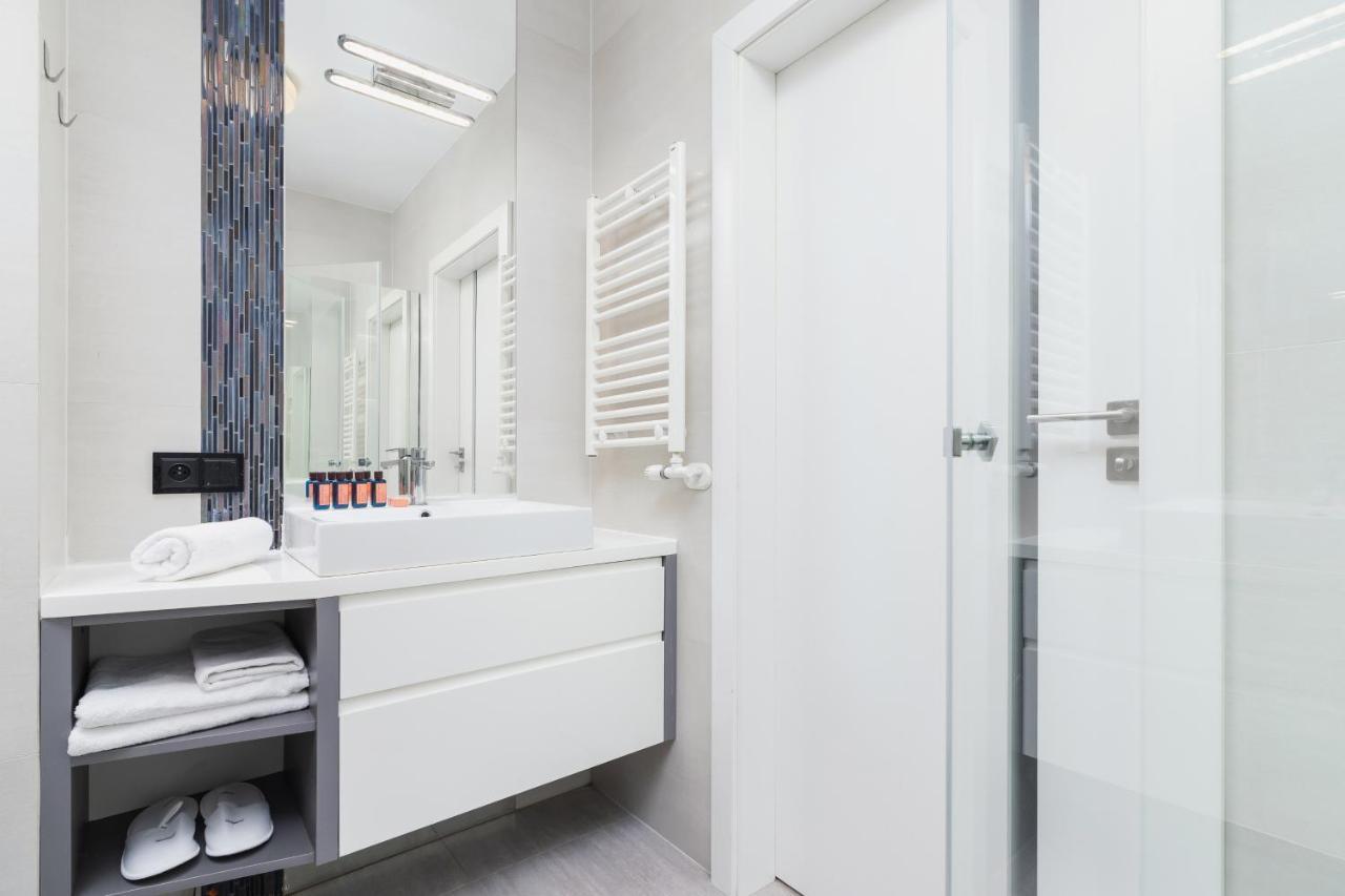 Apartment Romanowicza Cracow By Renters Краків Екстер'єр фото
